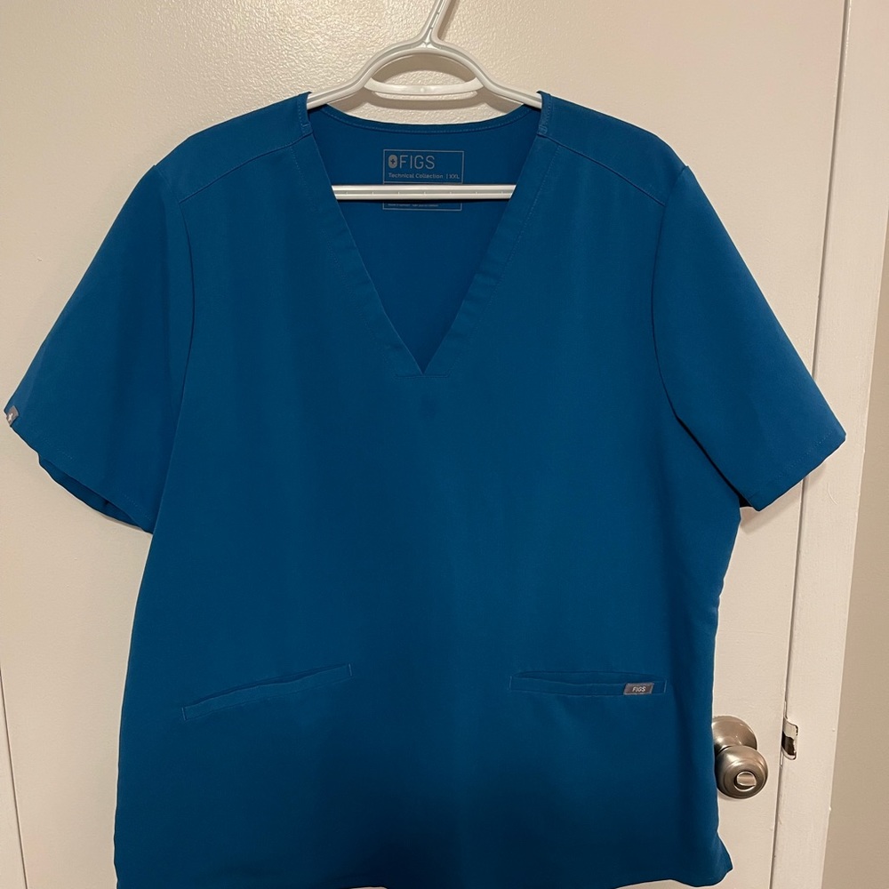 Alps Blue Casma Figs Top